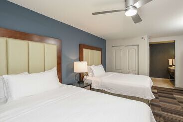 هتل Homewood Suites Cincinnati Airport