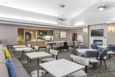 هتل Homewood Suites Cincinnati Airport