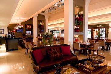 酒店 Infinity Blue Resort & Spa