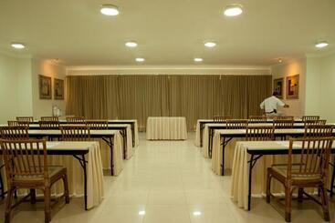 酒店 Infinity Blue Resort & Spa