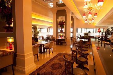 酒店 Infinity Blue Resort & Spa