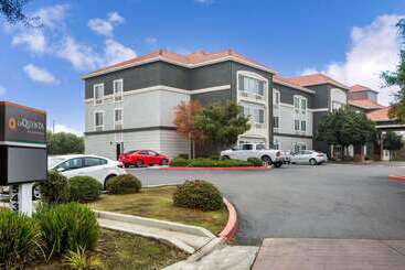 هتل La Quinta By Wyndham Visalia/sequoia Gateway