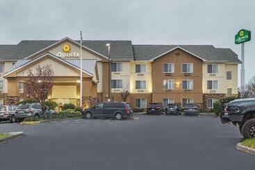 هتل La Quinta Inn & Suites By Wyndham Central Point Medford