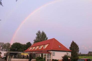 هتل Landhaus Nassau