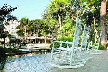 هتل Marriott's Monarch at Sea Pines