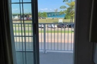هتل Parkside Inn Bridgeview