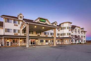 هتل Quality Inn & Suites