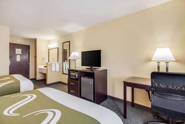 هتل Quality Inn & Suites