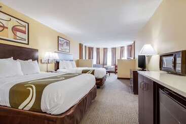 هتل Quality Inn & Suites