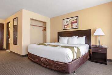 هتل Quality Inn & Suites