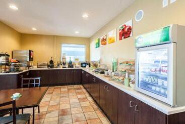 هتل Quality Inn & Suites
