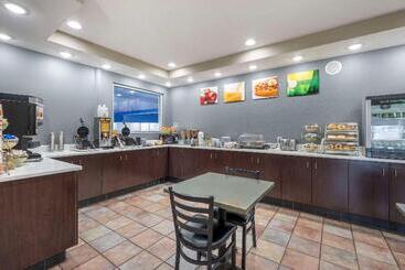 هتل Quality Inn & Suites