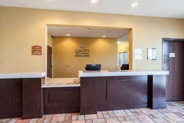 هتل Quality Inn & Suites