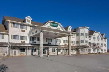 هتل Quality Inn & Suites
