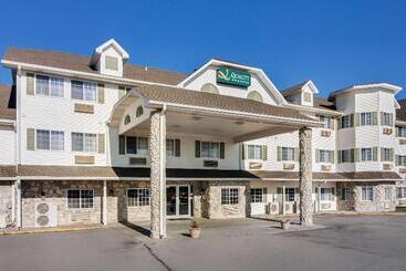 هتل Quality Inn & Suites