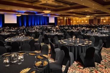 Renaissance Tulsa Hotel & Convention Center