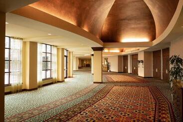 Renaissance Tulsa Hotel & Convention Center