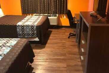 هتل Scottish Inn & Suites Hobby Airport