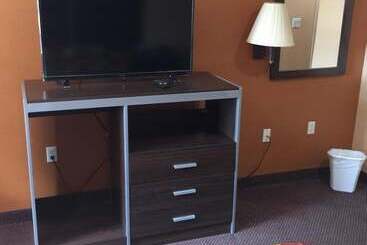 هتل Scottish Inn & Suites Hobby Airport
