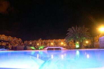 Aparthotel La Piramide