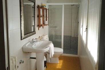 Apartamentos Escarrilla 3000