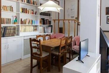 Apartamentos Escarrilla 3000