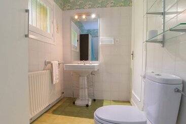 Apartamentos Escarrilla 3000