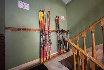 Apartamentos Escarrilla 3000