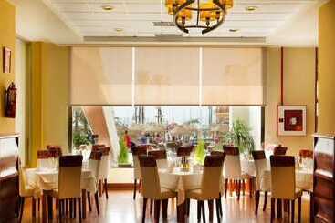 Evenia Zoraida Resort