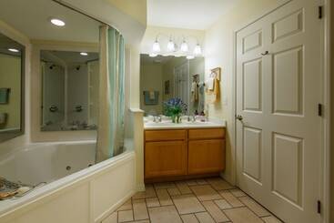 Holiday Inn Club Vacations Holiday Hills Resort At Branson An Ihg
