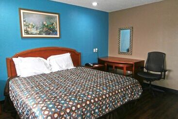 هتل Americas Best Value Inn Savannah