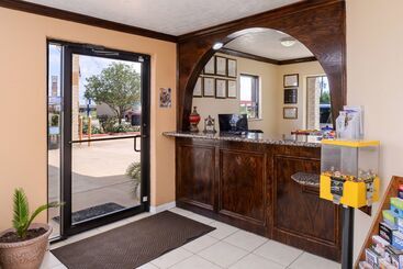 酒店 Americas Best Value Inn & Suites Waller/prairie View