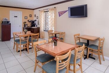 酒店 Americas Best Value Inn & Suites Waller/prairie View