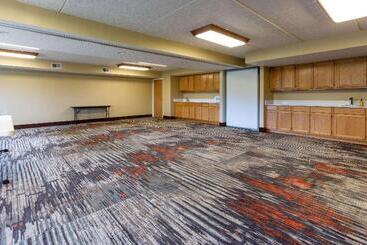 فندق Americinn By Wyndham Wausau