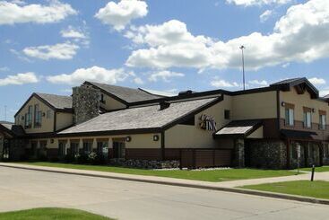 هتل C'mon Inn & Suites Fargo
