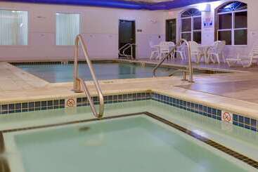 Hotel Country Inn & Suites By Radisson, Brockton , Ma