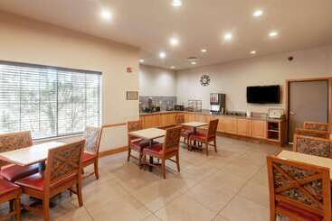هتل Country Inn & Suites By Radisson, El Dorado, Ar