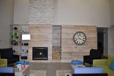 هتل Country Inn & Suites By Radisson, Hagerstown, Md