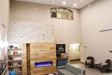 هتل Country Inn & Suites By Radisson, Harrisburg West Mechanicsburg