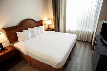هتل Country Inn & Suites By Radisson, Harrisburg West Mechanicsburg