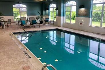 هتل Country Inn & Suites By Radisson, Harrisburg West Mechanicsburg