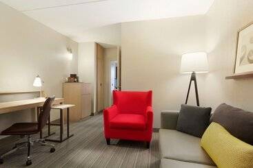 هتل Country Inn & Suites By Radisson, Madison Southwest, Wi