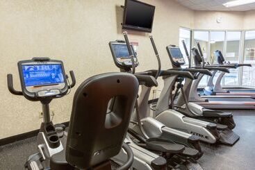 هتل Drury Inn & Suites Dayton North
