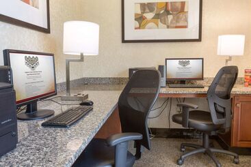 هتل Drury Inn & Suites Dayton North