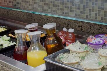 هتل Hilton Garden Inn Jonesboro