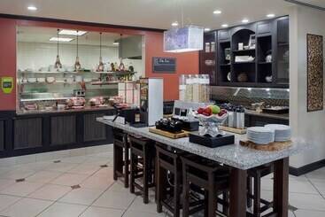 هتل Hilton Garden Inn Jonesboro