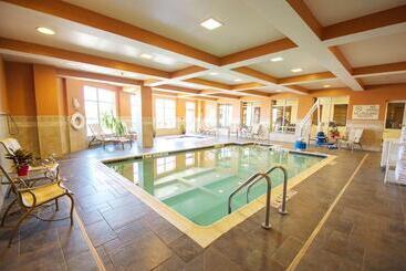 هتل Hilton Garden Inn Watertown/thousand Islands