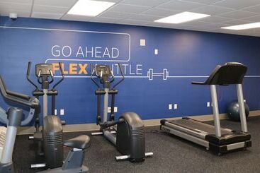 هتل Holiday Inn Express & Suites Marquette, An Ihg