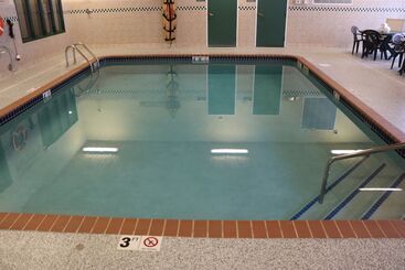 هتل Holiday Inn Express & Suites Marquette, An Ihg