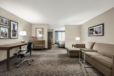 هتل La Quinta By Wyndham Newark   Elkton